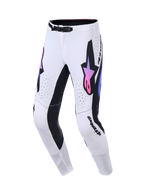 Alpinestars 2026 Supertech AFD Vista Pants, calças de motocross, brancas, roxas e pretas, com um grande logótipo Astars preto com gradiente rosa e roxo, painéis pretos no interior das pernas e fivela magnética SX1 na cintura, concebidas para performance em corridas off-road