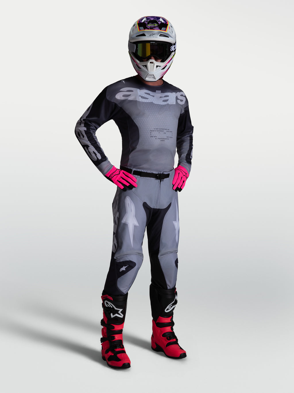 Alpinestars Calças Racer Amber e conjunto de equipamento em cinzento e rosa, vestuário de motocross durável para homem.