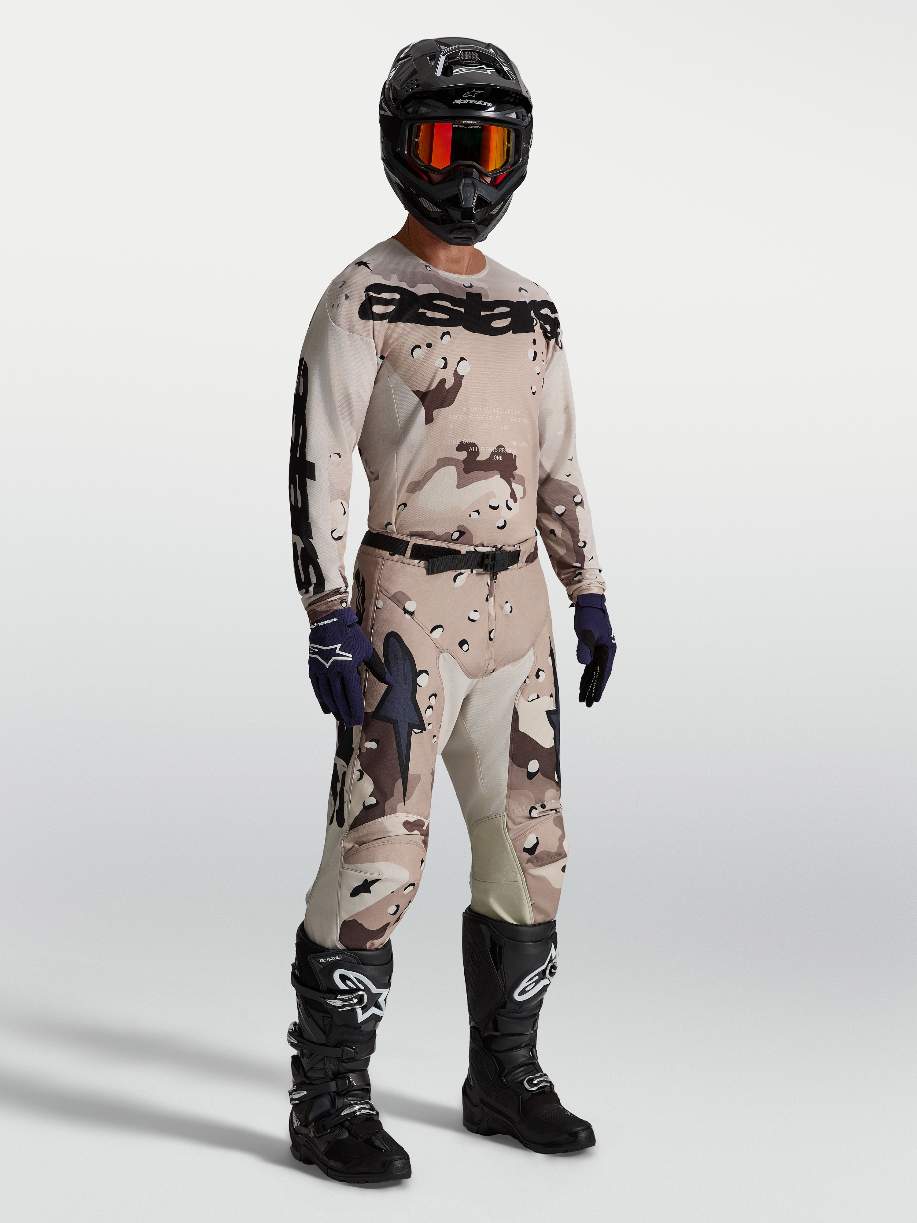 Alpinestars Calças Racer Lone, calças de motocross para homem em camuflado deserto e preto, polifibra durável para todo-o-terreno.