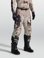 Alpinestars calças Racer Lone, calças de motocross para homem, camuflagem deserto bege e castanha, polifibra 600D e pele.