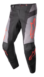Alpinestars 2023 Techstar Sein Pants, calças de motocross, pretas e cinzentas com gráficos de estrelas em vermelho néon, com zonas de ventilação perfuradas, fivela magnética na cintura e construção de joelho 3D Babel reforçada para performance todo-o-terreno