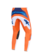Alpinestars 2026 Fluid Grid Pants, calças de motocross, laranja e azul UCLA, vista traseira com painéis brancos e logótipos de estrela azuis, marca na cintura em azul-marinho e reforços pretos no interior dos joelhos, design durável para corridas off-road