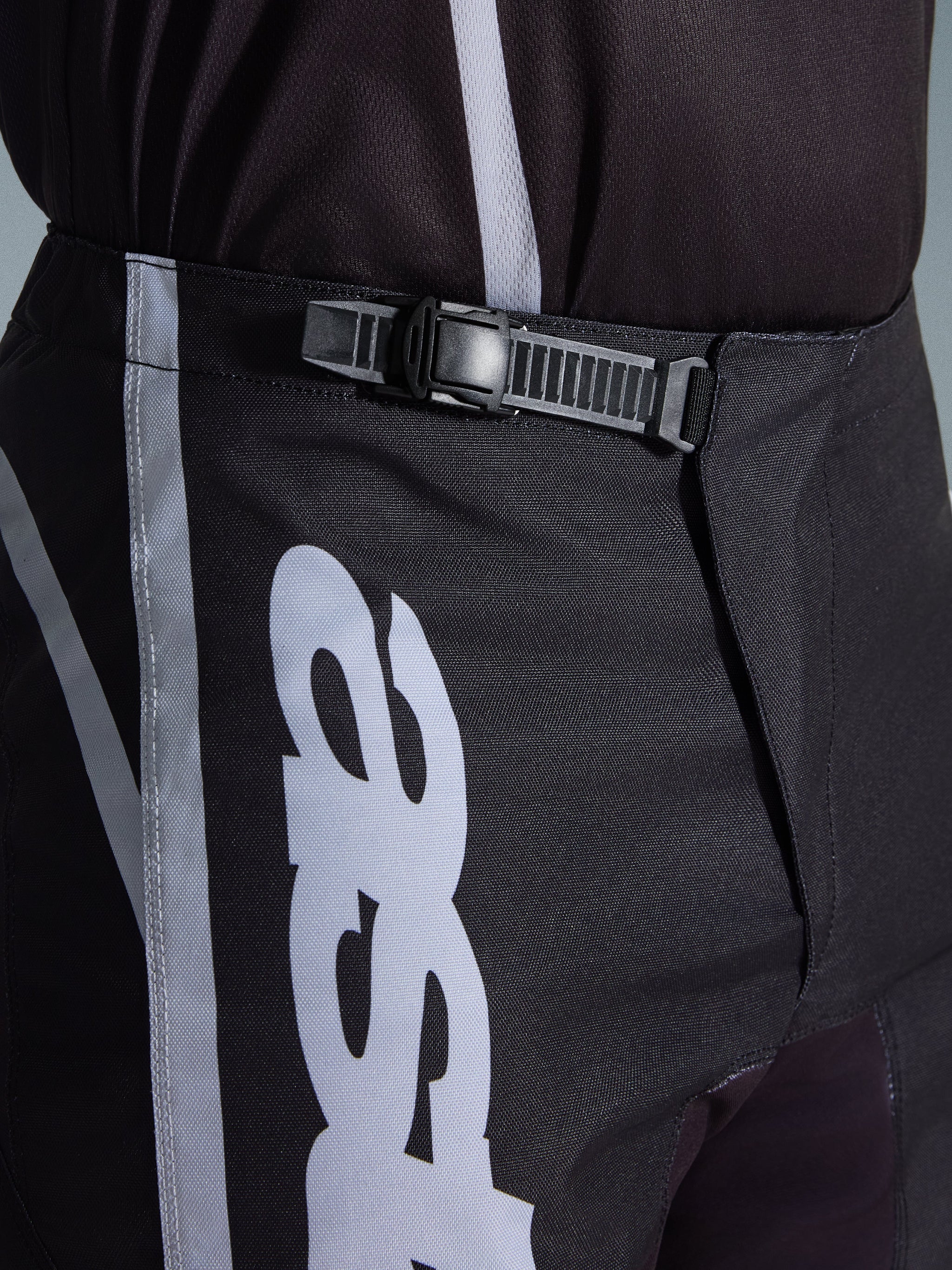 Calças Fluid Apex 2026