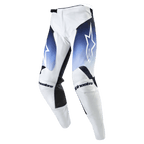 Alpinestars 2024 Racer Hoen Pants, calças de motocross, brancas com detalhes em azul marinho e azul claro, logótipos de estrela brancos nas coxas, painéis pretos nos joelhos e design ergonómico de alta performance.