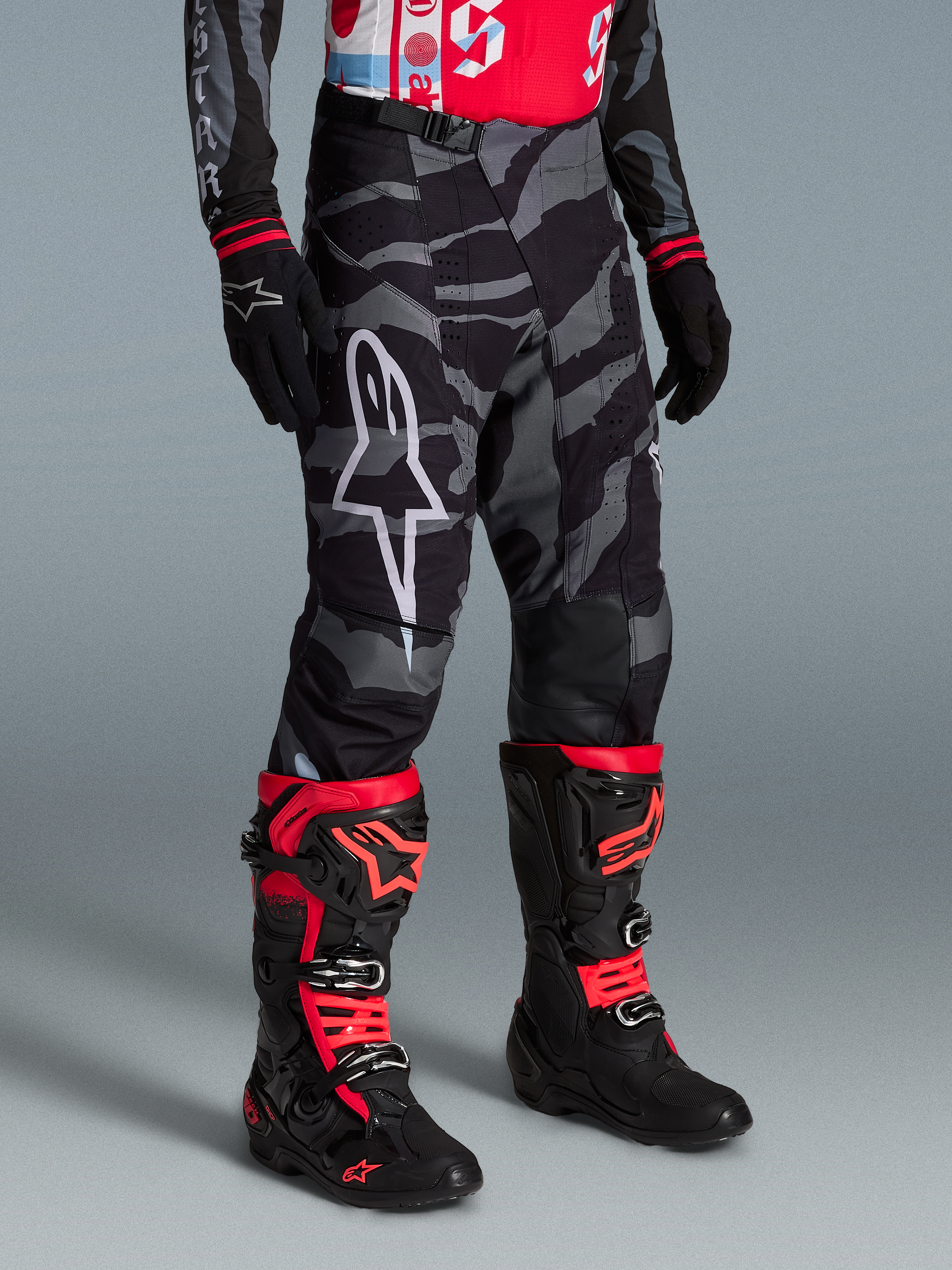 Limited Edition Techstar Beast Coast Gear Set
