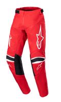 Alpinestars 2023 Youth Racer Narin Pants, calças de motocross para jovens, vermelho Mars e branco, com logótipos de estrela branca nas coxas, painéis de reforço pretos nos joelhos com riscas brancas, correias de ajuste na cintura, design de corrida todo-o-terreno durável