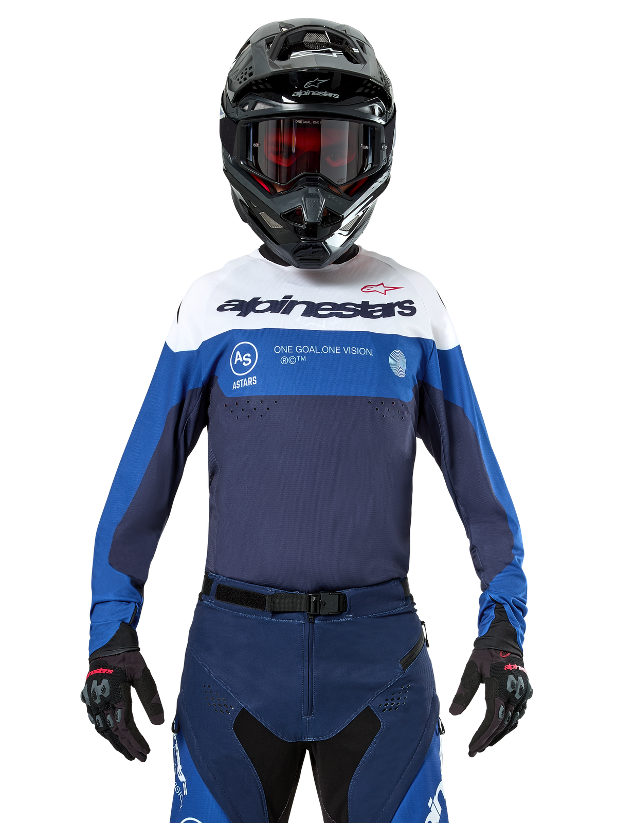 Camisola Alpinestars Pro-Dura, camisola de motocross e enduro, azul marinho, azul vivo e branco, usada com calças azul marinho a condizer, luvas e capacete pretos, com logótipo no peito e ventilação cortada a laser para corridas de motos todo-o-terreno