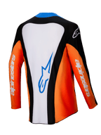 Alpinestars 2025 Techstar Melt Jersey, camisola de motocross, vista traseira, laranja, branca e preta com detalhes azuis, painel central branco com logótipo azul, mangas cor de laranja com branding branco, equipamento de corrida todo-o-terreno de alta performance