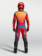 Camisola Alpinestars Racer Hunt, equipamento de motocross para homem, vermelha e cinzenta, tecido respirável, vista traseira.
