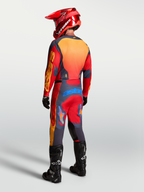 Camisola Alpinestars Racer Hunt, camisola de motocross para homem, vermelha e cinzenta, vista traseira com ajuste de corrida e painéis ventilados.