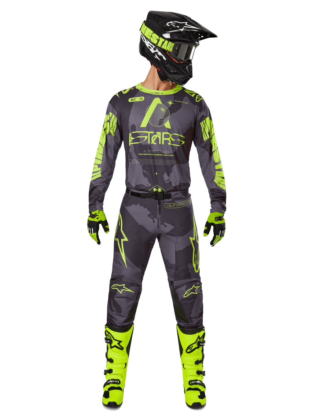 Conjunto de Equipamento Alpinestars 2025 Racer Hollow, fato de corrida de motocross em Dark Camo e Amarelo Fluo, inclui camisola de manga comprida e calças a condizer, capacete preto com detalhes néon, botas e luvas amarelas vibrantes, equipamento de performance coordenado para condução todo-o-terreno