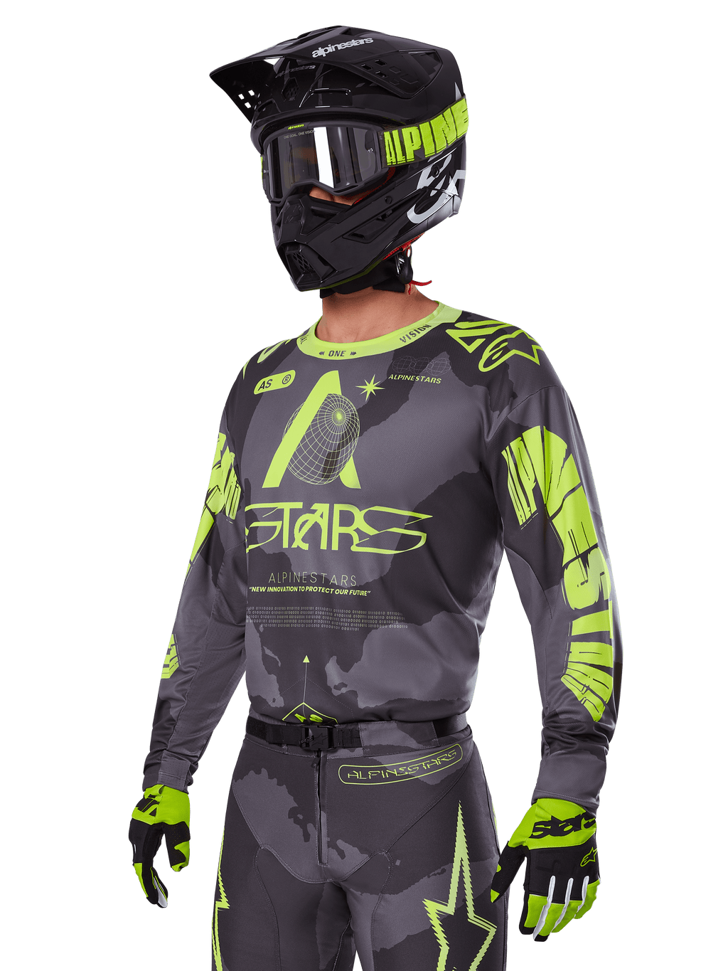 Conjunto de Equipamento Alpinestars 2025 Racer Hollow, camisola e calças de motocross em cinzento e amarelo néon, usado com capacete, óculos e luvas pretas a condizer, com a marca Alpinestars em amarelo fluorescente e gráficos de estrelas sobre uma base cinzenta padronizada, visual de corrida off-road profissional coordenado