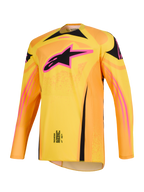 Alpinestars Camisola Techstar Nomur 2026, camisola de motocross em laranja, amarelo e cor-de-rosa, com um logótipo de estrela da Alpinestars proeminente a cor-de-rosa e preto no peito, ajuste atlético de corrida de manga comprida, peça de competição off-road de alto desempenho