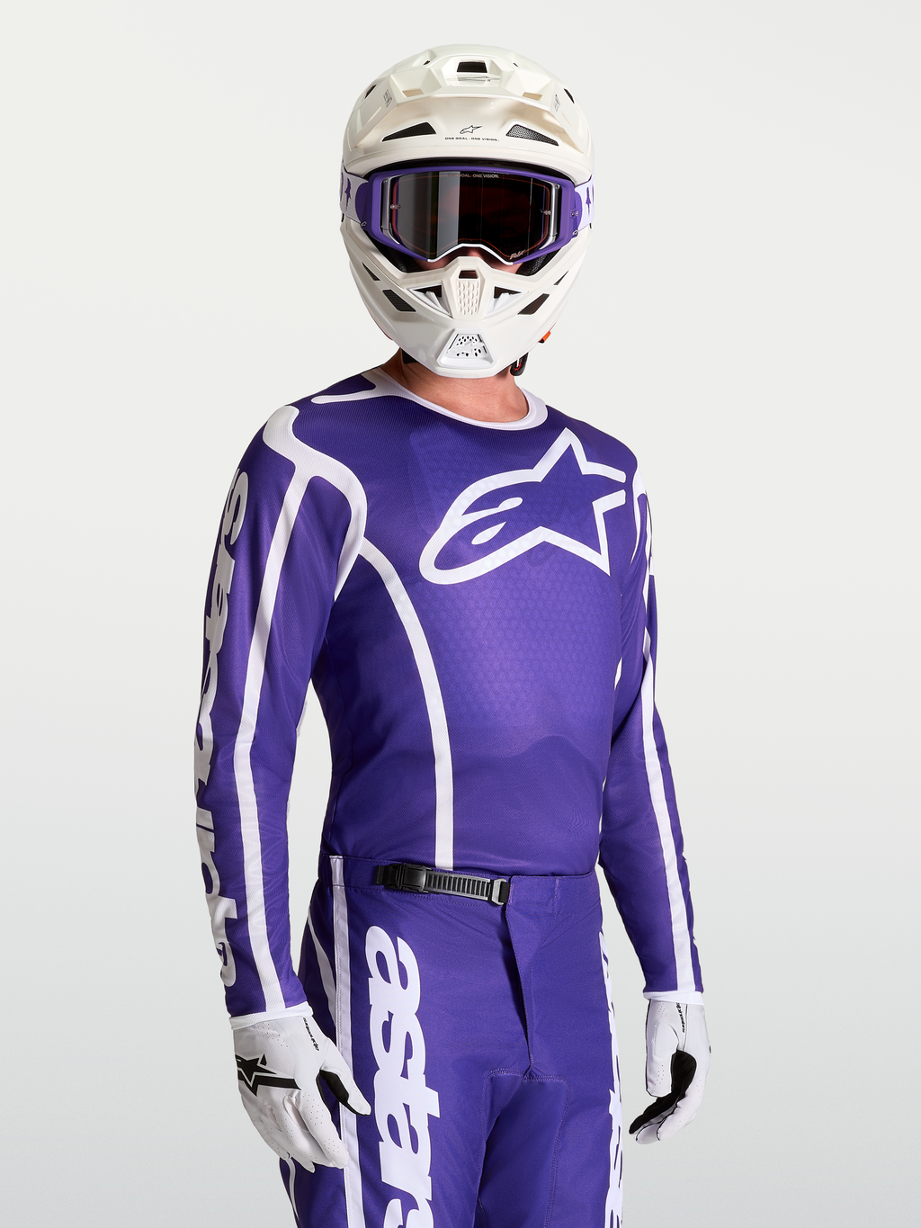 Alpinestars Camisola Fluid Apex V2, camisola de motocross para homem, azul escuro e branca, tecido de alto desempenho.