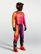 Alpinestars Fluid Kepler, conjunto de calças e camisola de motocross para homem, roxo e laranja, ajuste ergonómico para todo-o-terreno, botas e capacete de proteção