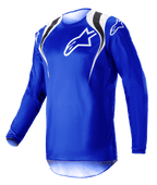 Alpinestars 2023 Fluid Narin Jersey, camisola de motocross, azul e branca, com detalhes pretos e brancos nos ombros e logótipo branco no peito, design leve de manga comprida para corridas todo-o-terreno