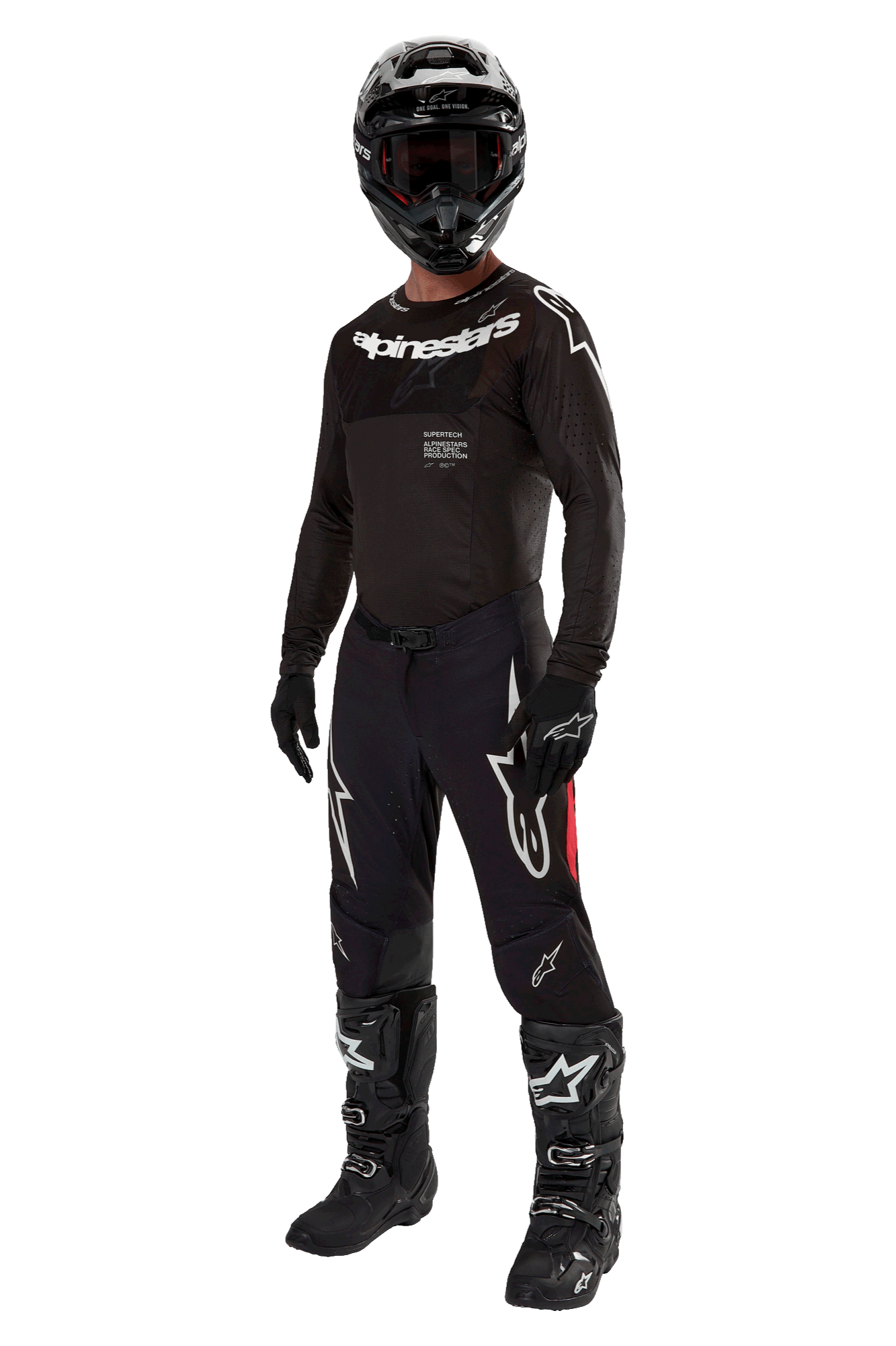 Piloto de motocross com equipamento de corrida completo, Camisola Supertech Ward 2024 em Preto Vermelho, camisola preta com logótipo Alpinestars branco, calças pretas com painéis laterais vermelhos e grandes logótipos Astars brancos, capacete, luvas e botas pretas, conjunto de nível profissional para corridas de todo-o-terreno