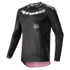 Alpinestars 2024 Supertech Ward Jersey, camisola de motocross, preta e vermelho berry, com logótipos Alpinestars brancos no peito e na gola, perfurações de ventilação cortadas a laser nas mangas e laterais, e ajuste de corrida de alta performance com detalhes interiores em vermelho.