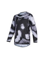 Alpinestars 2026 Racer Lahnd Jersey, camisola de motocross, Iron Camo, padrão de camuflagem preto e cinzento, marca nominativa e logótipo Alpinestars em branco no peito, vestuário de performance de mangas compridas para todo-o-terreno