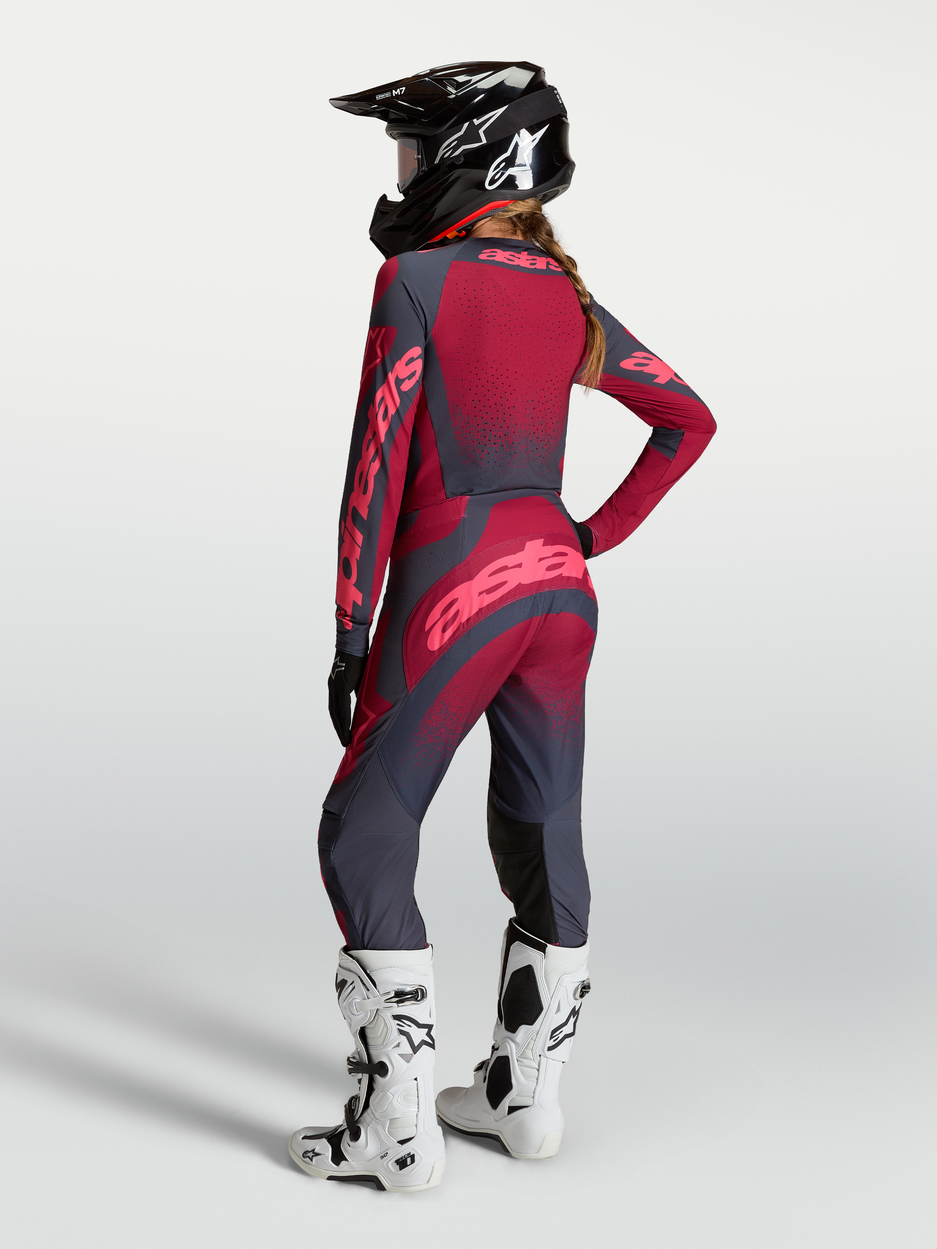 Alpinestars Camisola Stella Techstar Swan e Stella Techstar Swan Gear Set, equipamento de motocross para mulher, vermelho e cinzento escuro, vista traseira
