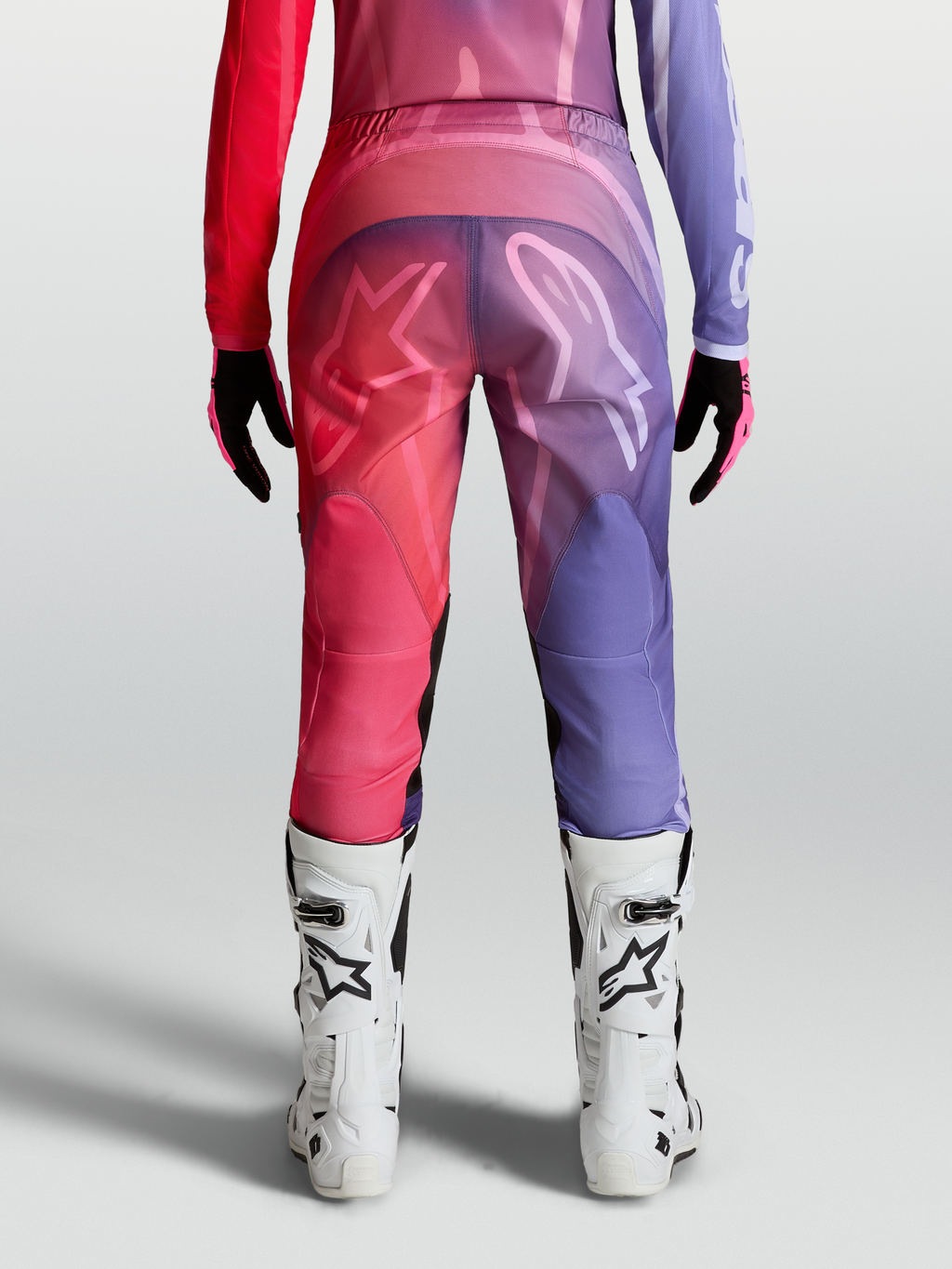 Alpinestars Stella Fluid Kepler, calças de motocross para mulher, roxas e vermelhas, vista traseira, design ergonómico