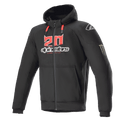 Alpinestars FQ20 Chrome Ignition Monster Hoodie, hoodie de motociclismo preto com fecho de correr, logótipo '20' vermelho e branco no peito, marca Alpinestars, cordões vermelhos, logótipo branco no ombro, garra da Monster Energy na manga, equipamento de proteção para condução urbana