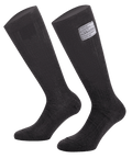 Alpinestars Race V4 Socks, meias de automobilismo, pretas, com etiqueta de certificação FIA 8856-2018, construção em Nomex resistente ao fogo com textura canelada, comprimento até ao joelho, camada de base técnica para desportos motorizados