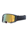 Óculos Alpinestars Supertech Vision Vista, óculos de motocross MX, cor Black Mirror Gold, estrutura translúcida escura, lente dourada espelhada com a inscrição "ONE GOAL. ONE VISION.", correia preta com marca "astars" cinzenta em relevo