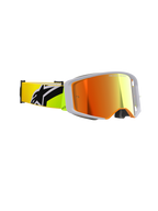 Óculos Alpinestars Supertech Corp Absolute Vision, óculos de motocross, amarelo néon e cinzento, lente vermelha espelhada, vista lateral com visão periférica ampla e fita amarela néon com um logótipo Alpinestars preto em destaque, equipamento profissional de corrida off-road