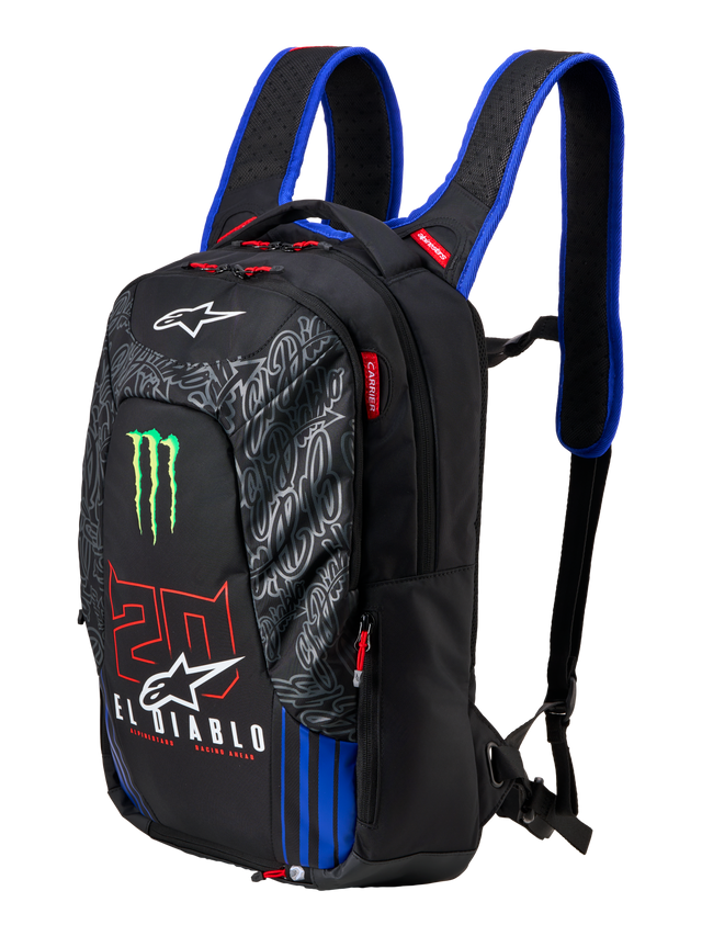 Alpinestars FQ20 City Hunter V2 Monster Backpack, mochila de motociclismo preta com alças de ombro azuis, apresentando o logótipo verde da garra Monster Energy, o número '20' vermelho e a marca 'El Diablo' branca, equipamento técnico de condução urbana com perfil afunilado.