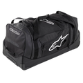 Saco de Viagem Alpinestars Komodo, saco de equipamento de grande capacidade, preto com logótipos Alpinestars brancos, com rodas de alta resistência, pegas reforçadas e vários compartimentos com fecho para arrumação organizada de equipamento de corrida