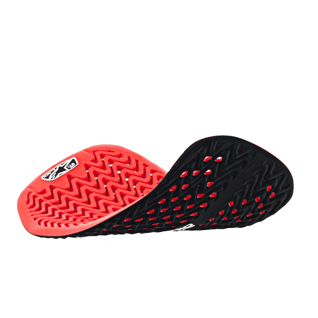 Alpinestars Nucleon Plasma Back Protector Insert, vermelho e preto, protetor de costas flexível para motociclismo com padrão em favo de mel e perfurações extensas para respirabilidade, equipamento de segurança leve e adaptável