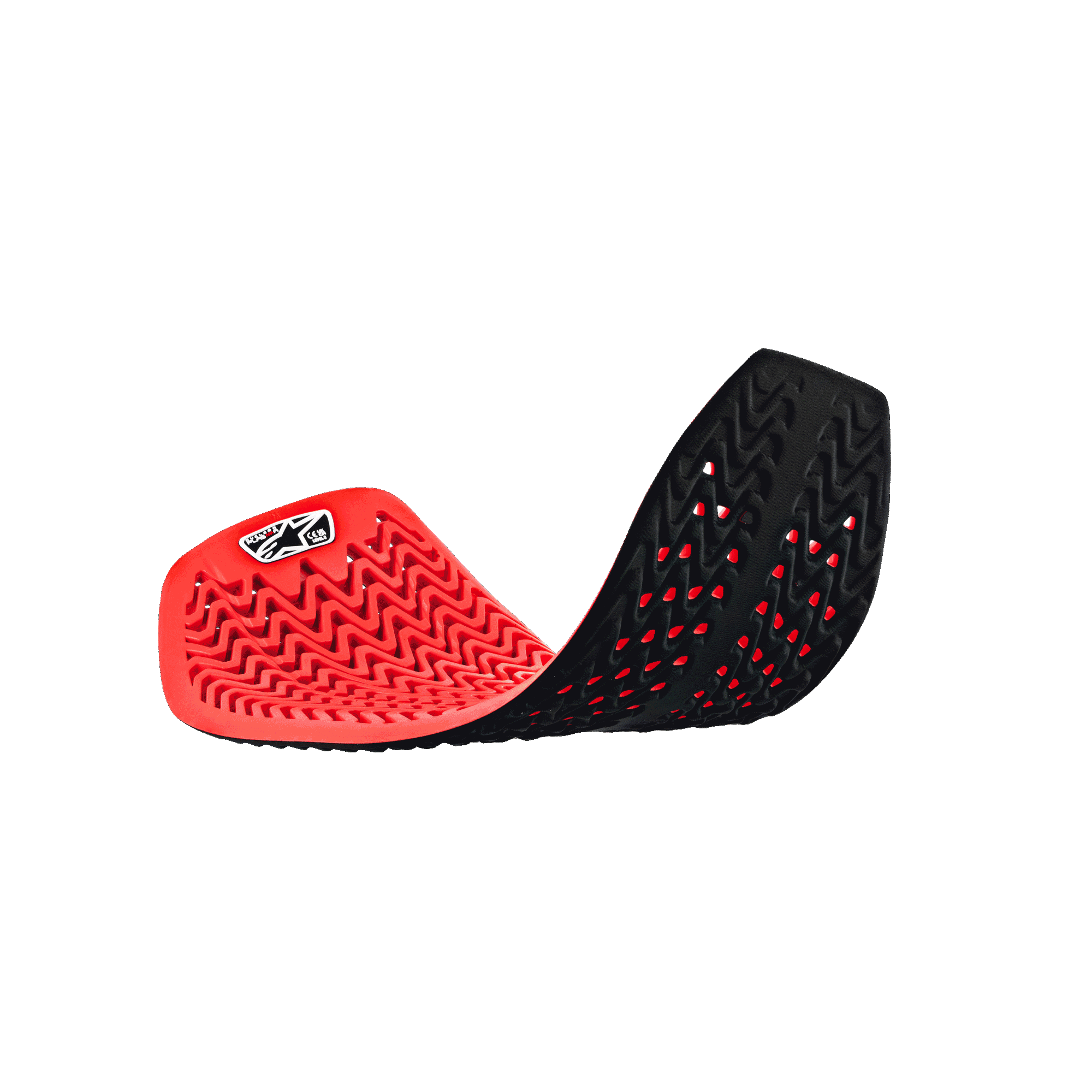 Inserção de Protetor de Costas Alpinestars Nucleon Plasma Full, vermelho e preto, em posição curva flexível exibindo o design perfurado celular, estrutura ondulada de absorção de impactos, equipamento de proteção respirável para motociclismo