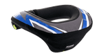 Alpinestars Youth Sequence Neck Roll, protetor de pescoço, preto, antracite e azul, design ergonómico com uma cauda estendida para estabilidade, painéis texturizados cinzentos com detalhes gráficos em azul e branco, forro interno preto macio, concebido para a segurança de jovens em motocross e karting