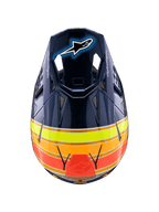 Capacete Alpinestars Supertech M10 TLD Edition 25, capacete de motocross, azul escuro brilhante com riscas laranja, amarelo néon e vermelho, vista superior a mostrar a viseira com o logótipo Astar e aberturas de ventilação em malha, equipamento de competição off-road profissional