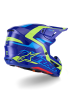 Capacete Alpinestars S-M7 Deed ECE 22.06, capacete de motocross, azul e amarelo fluo brilhante, vista lateral traseira com perfil de calota aerodinâmico, branding Alpinestars destacado com detalhes em amarelo néon, aberturas de ventilação de alta performance e acabamento brilhante para corridas todo-o-terreno