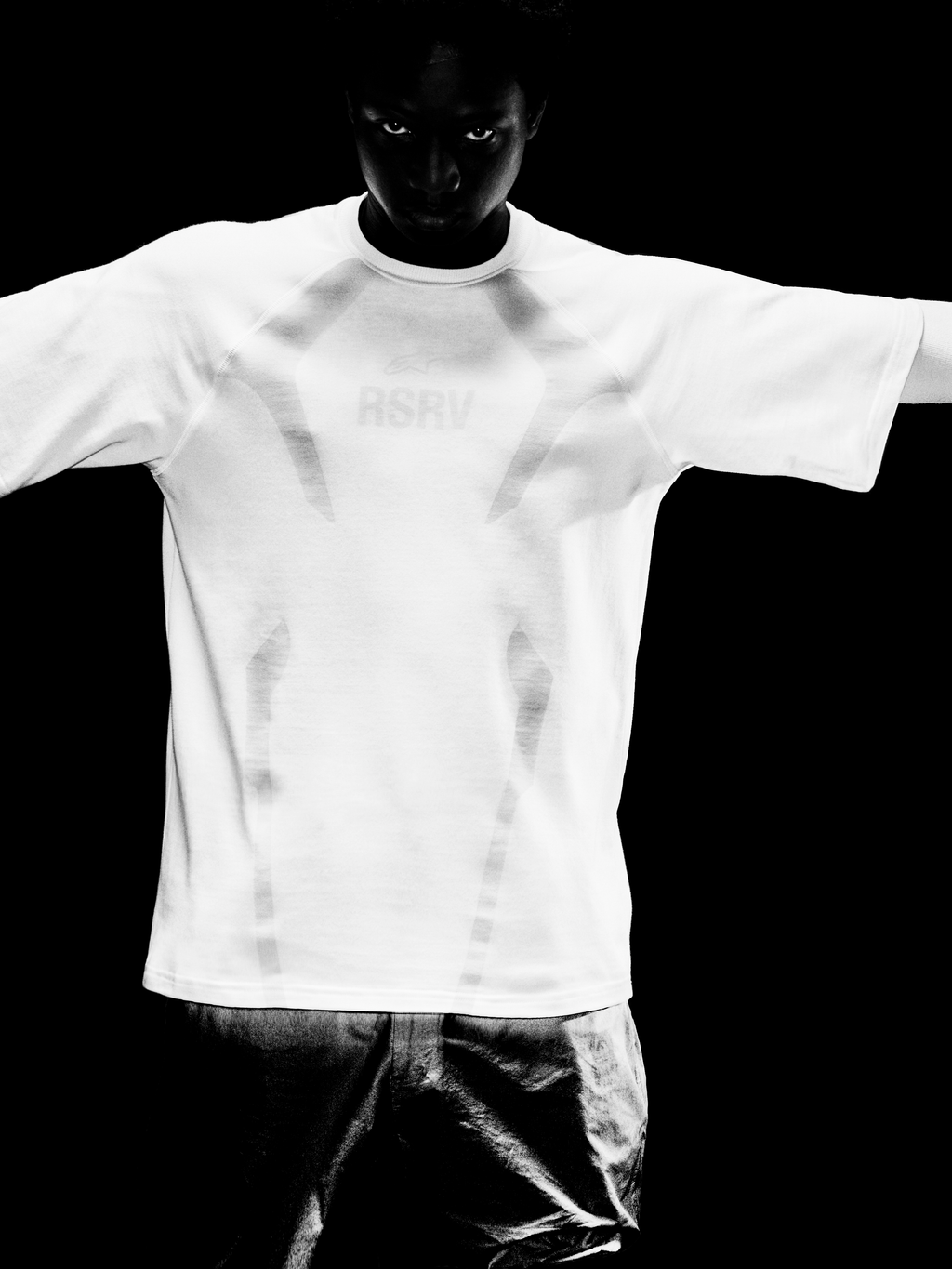 RSRV BASE TEE - Manga Comprida