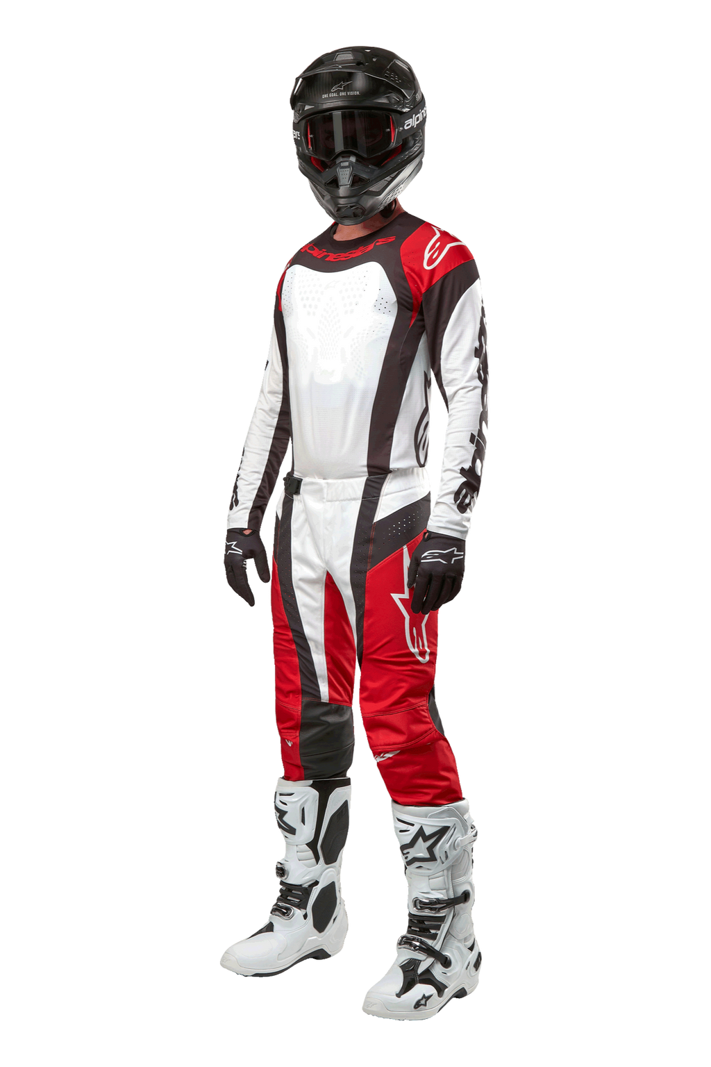Piloto de motocross com equipamento completo Alpinestars, Calças Techstar Ocuri 2024 em Mars Red White Black, camisola a condizer, capacete preto com óculos, luvas pretas e brancas e botas de motocross brancas, conjunto profissional de corrida todo-o-terreno