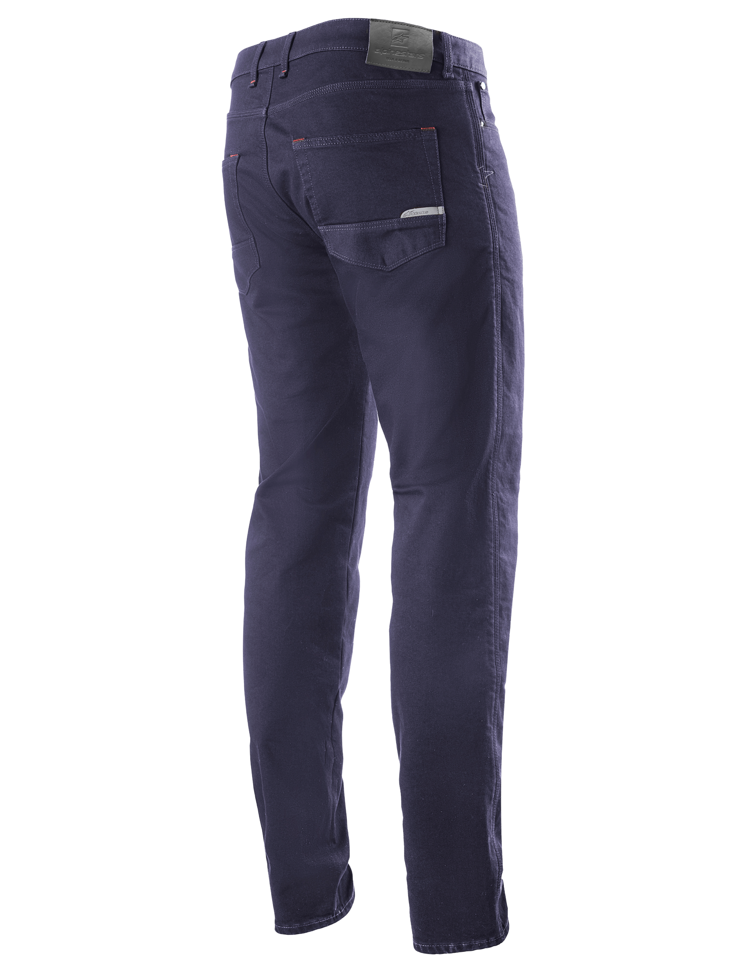 Alpinestars Copper V2 Denim Pants Short Length, Rinse Blue, vista traseira em três quartos mostrando os bolsos traseiros e o emblema em pele na cintura, calças de ganga para motociclismo urbano com um visual clássico de ganga